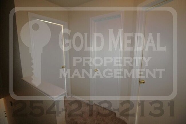 Building Photo - 1408 Dugger Cir