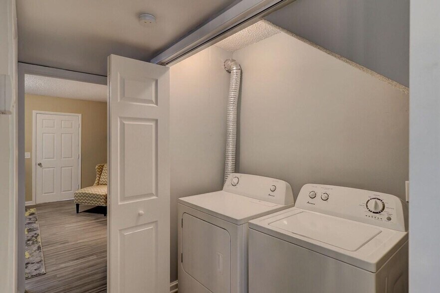 Building Photo - 400 William Hilton Pkwy