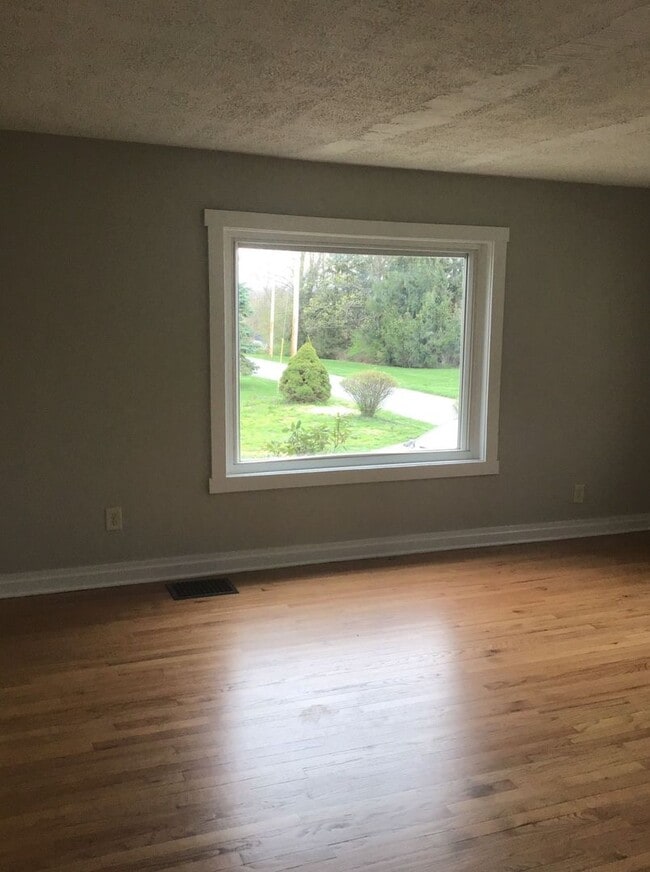Building Photo - Charming 3-Bedroom Home in Mont Alto