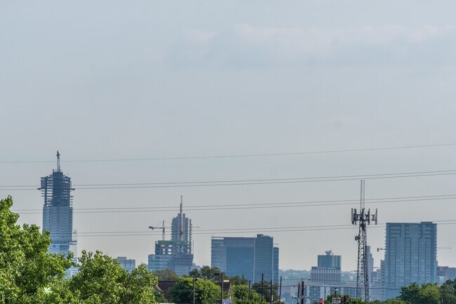 Building Photo - South Austin 2BR Condo with Balcony & Luxury Amenities