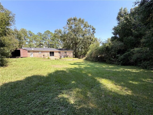 Building Photo - 1254 Lake Cir Dr W