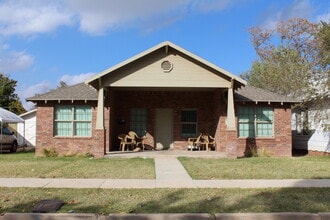 Building Photo - 2004 16th St