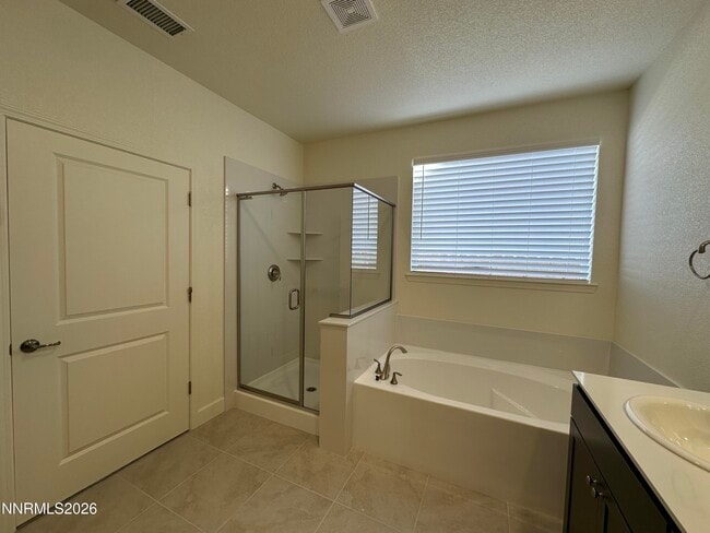 Building Photo - 6882 Pilot Peak Rd