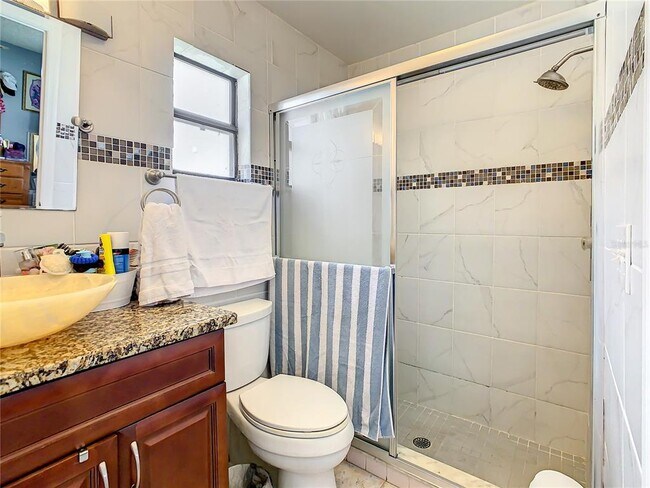 Building Photo - 853 Blanc Ct