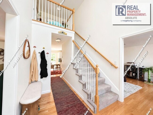 Building Photo - Modern 3BR Home with Solar & Private Yard