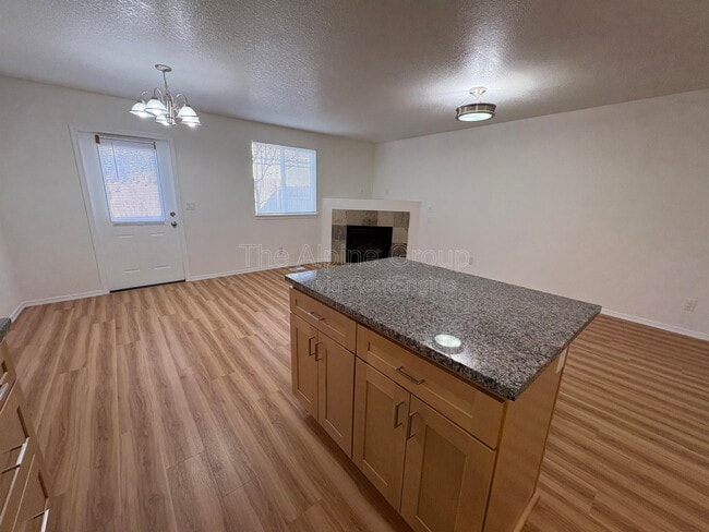 Building Photo - 210 NW Connell Ave