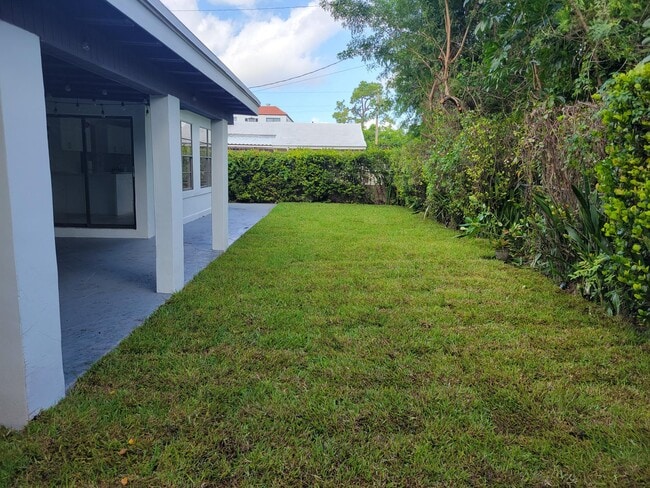 Building Photo - 53 Alcantarra Ave