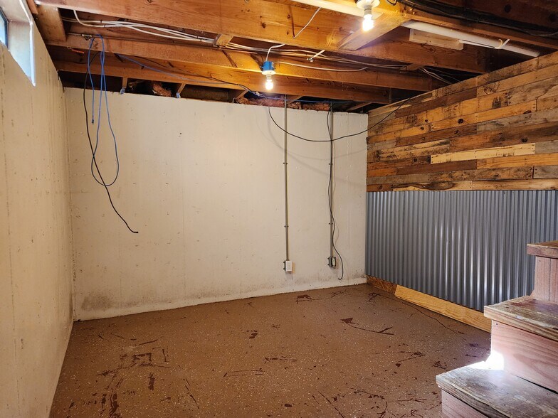 Building Photo - 11412 Kendrick Dr