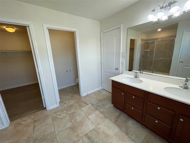 Building Photo - 13022 Mills Creek Meadow Dr
