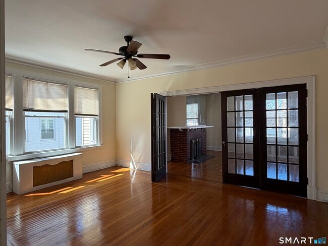 Building Photo - 41-43-43 Hebron St