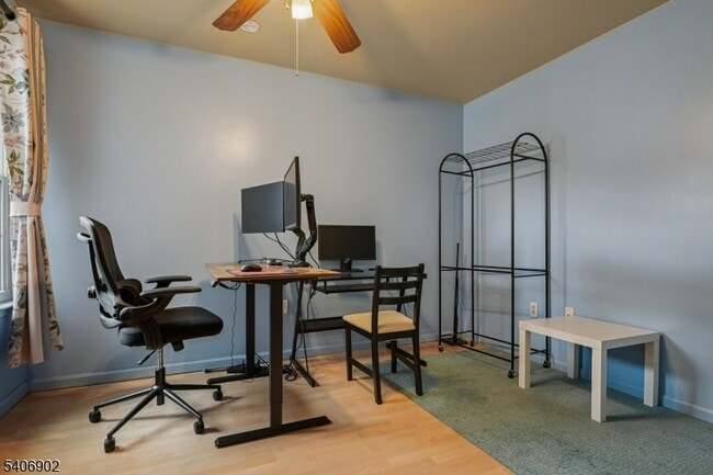 Building Photo - 10 De Palma Ct