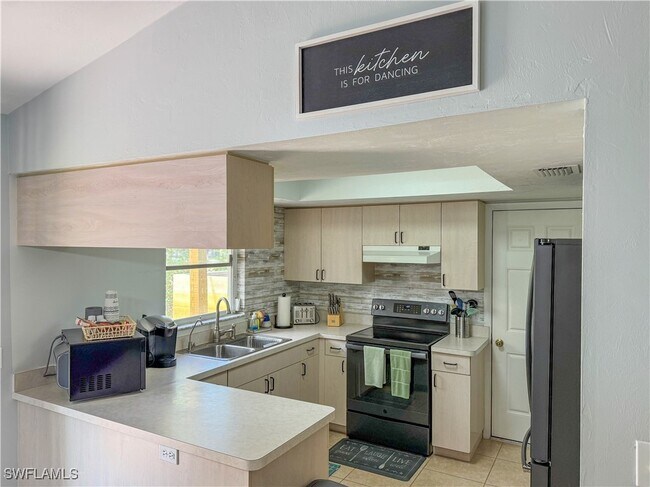 Building Photo - 5870 Star Grass Ln