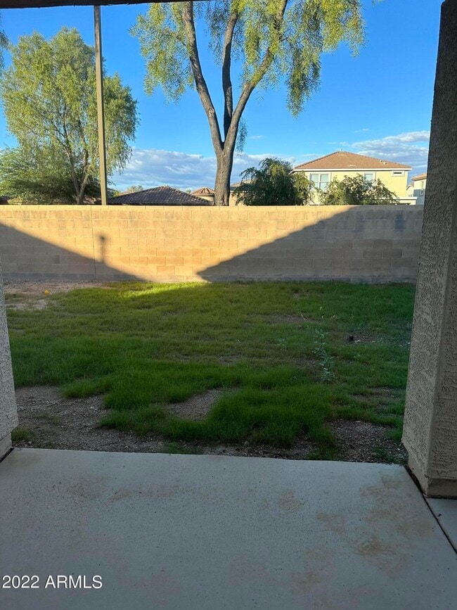 Building Photo - 17236 W Saguaro Ln