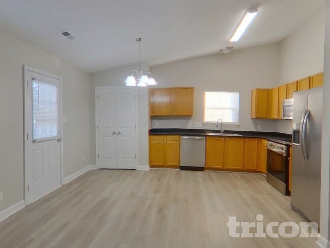 Building Photo - 2918 Brekonridge Centre Dr