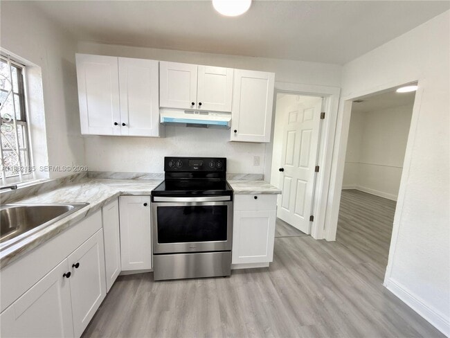 Building Photo - 5720 NW 23rd Ave