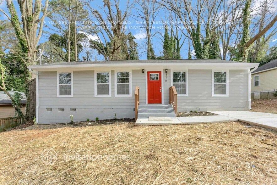 Building Photo - 212 Glenrose Cir SW
