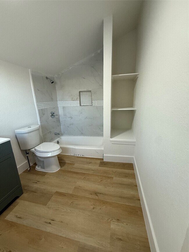 Building Photo - 1118 Wyoming St