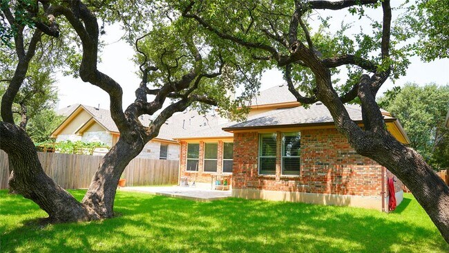 Building Photo - 7317 Brecourt Manor Way