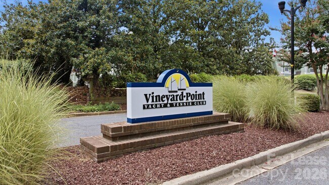 Building Photo - 18841 Vineyard Point Ln