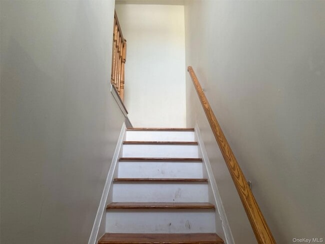 Building Photo - 10 Kensington Way