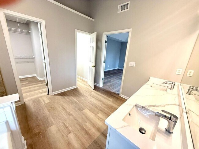 Building Photo - 1505 Wedgefield Ct