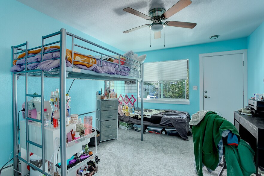 1224 BR #1- MTN views - 1224 11th St