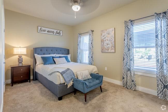 Building Photo - 1 bedroom in Dallas TX 75219