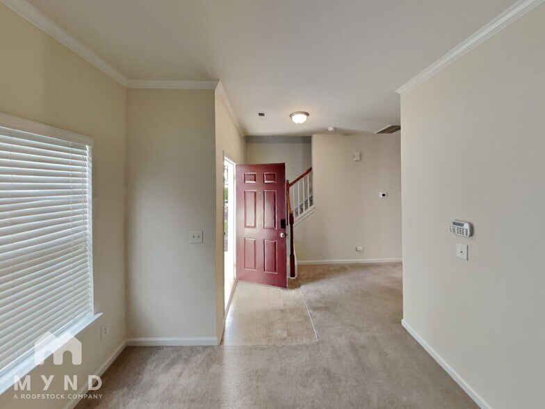 Building Photo - 2307 Crosscut Dr