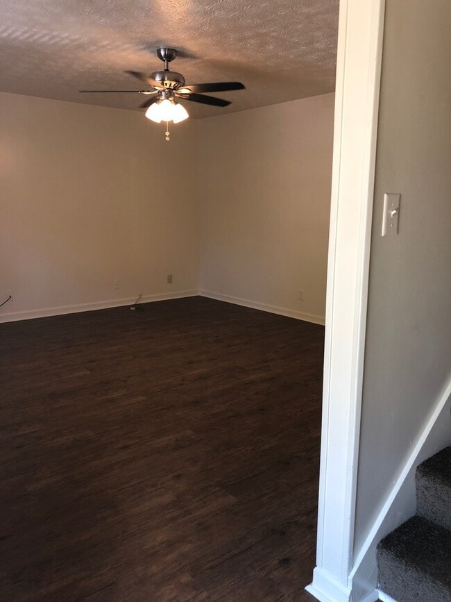 Primary Photo - 2 Bedroom 1.5 Bath Townhouse