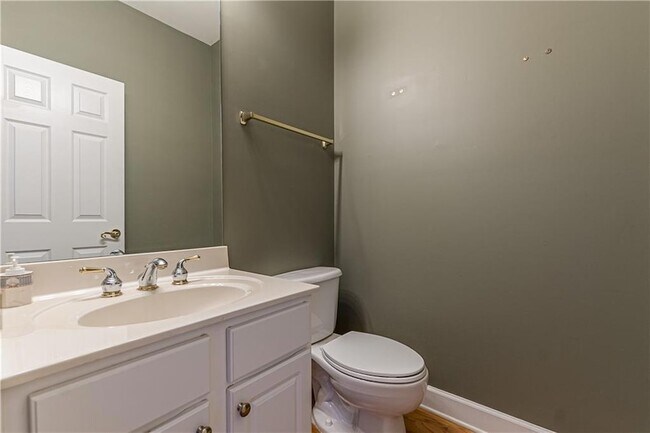 Building Photo - 1525 Broadhempston Ct