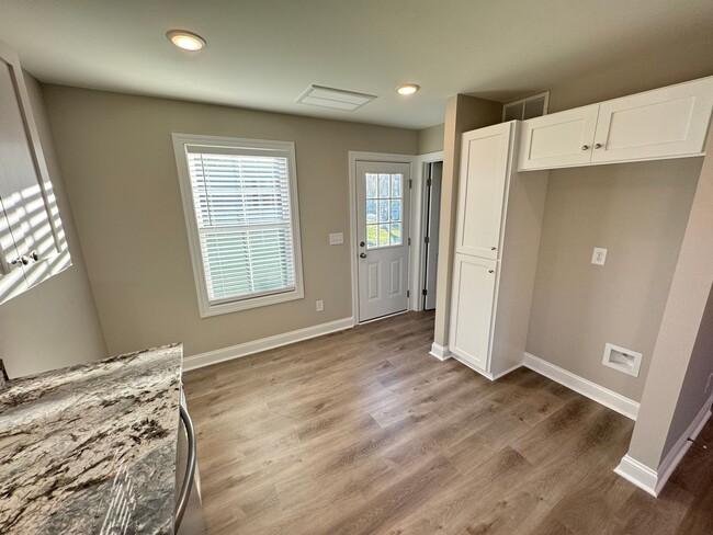 Building Photo - Newly Constructed 3 bed 2.5 bath home! Ver...