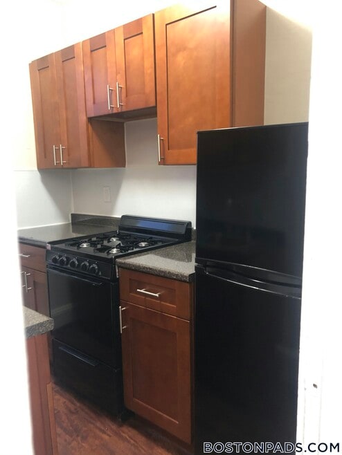 Building Photo - 1175 Boylston St