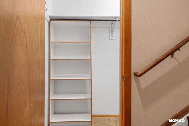 Building Photo - Charming 1BR Townhome in Lakewood