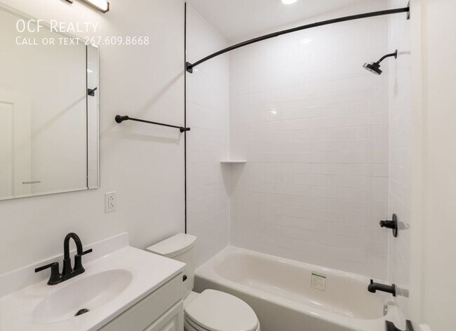 Building Photo - 625 N 52nd St