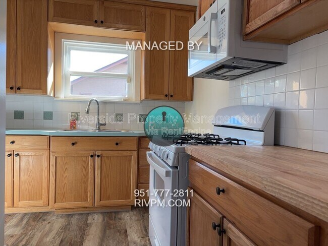 Building Photo - 2510 Lime St