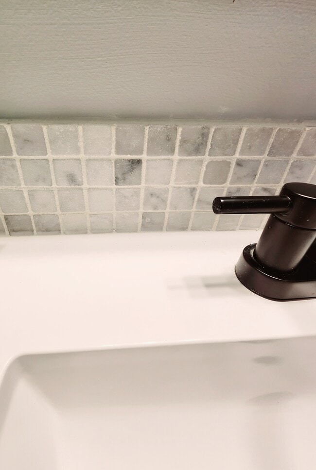 Building Photo - 213 Starlight Dr