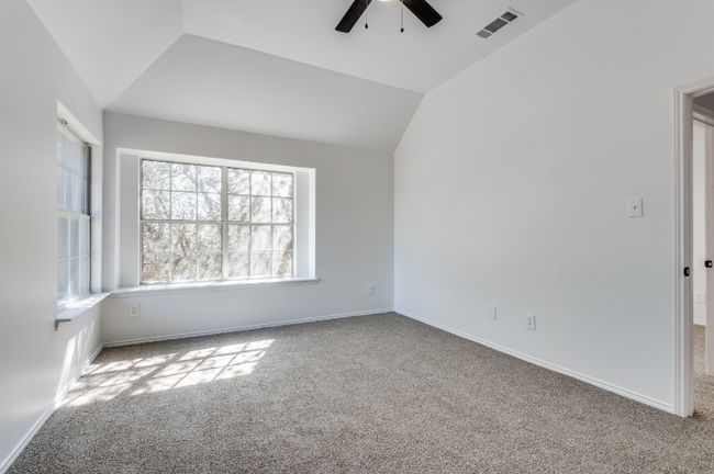 Building Photo - 18702 Riverstone Ct