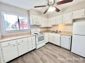 Building Photo - 1805 Eagleview Drive-1