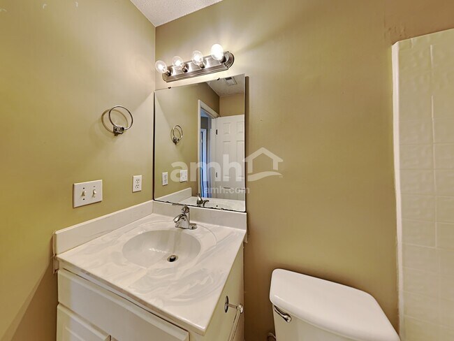 Building Photo - 4001 Mantua Way