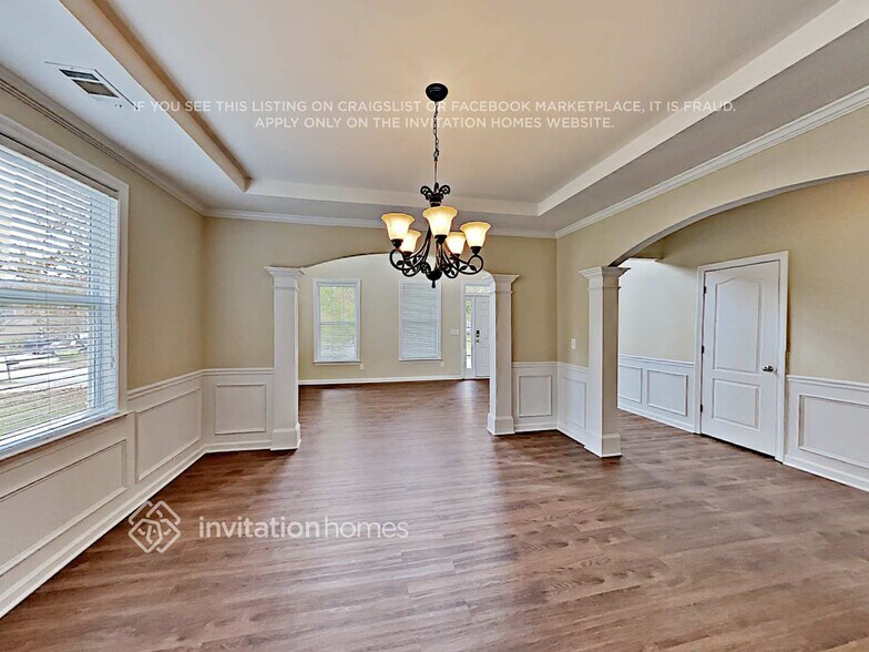 Building Photo - 872 Preserve Park Dr