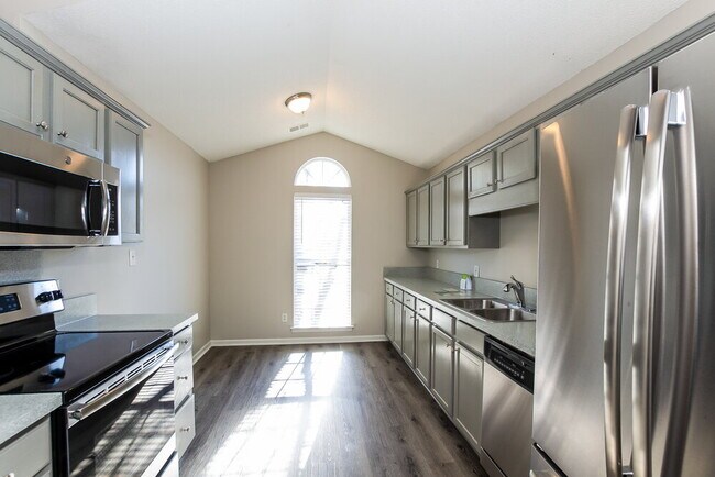 Building Photo - 9033 Shenington Pl