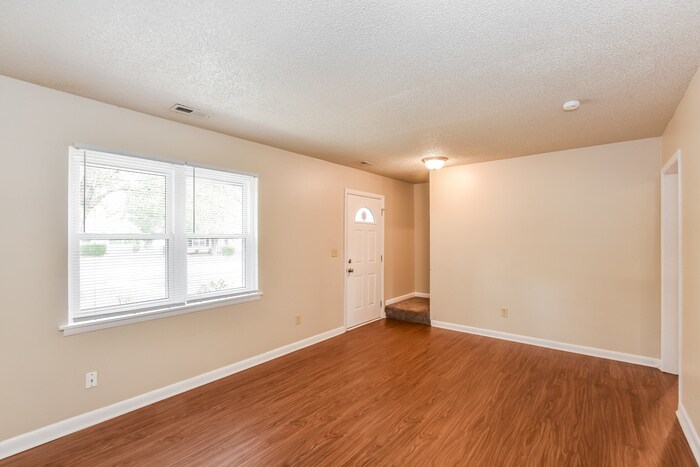 Building Photo - 14008 Armond Dr