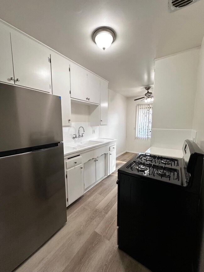 Building Photo - 516 Mar Vista Ave