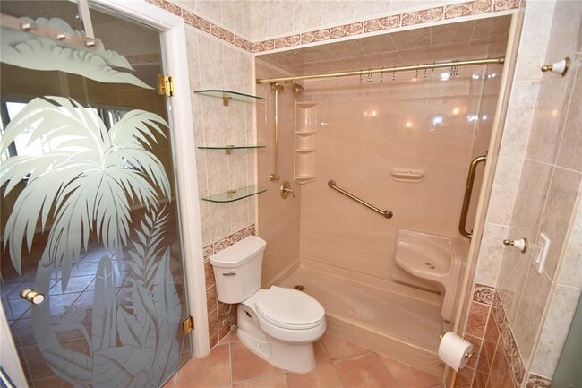 Building Photo - 74 Lake Forest Pl