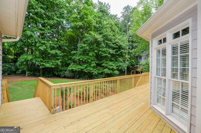 Building Photo - 9485 Nesbit Lakes Dr