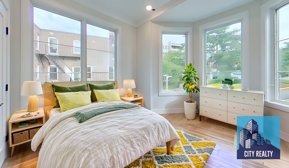 Building Photo - 104-106 Warren St. Unit 3