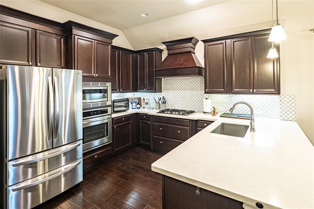 Building Photo - 8620 Grassland Dr