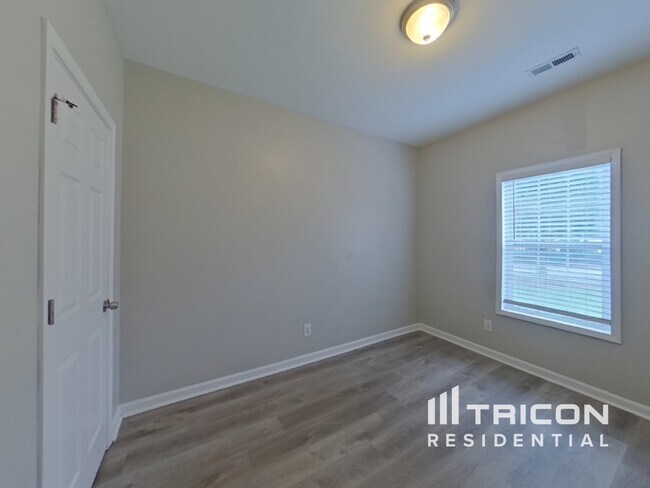 Building Photo - 124 Burleyson Dr