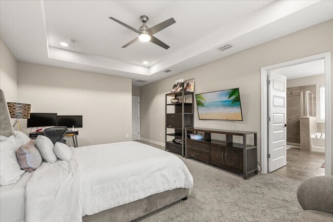 Building Photo - 1713 Pasture Lp