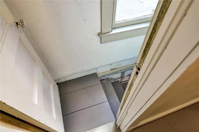 Building Photo - 4460 Francis St